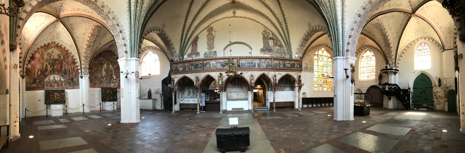 Heiligen Geist Hospital, Lubeck - 04 (The Great Entrance Hall).jpg